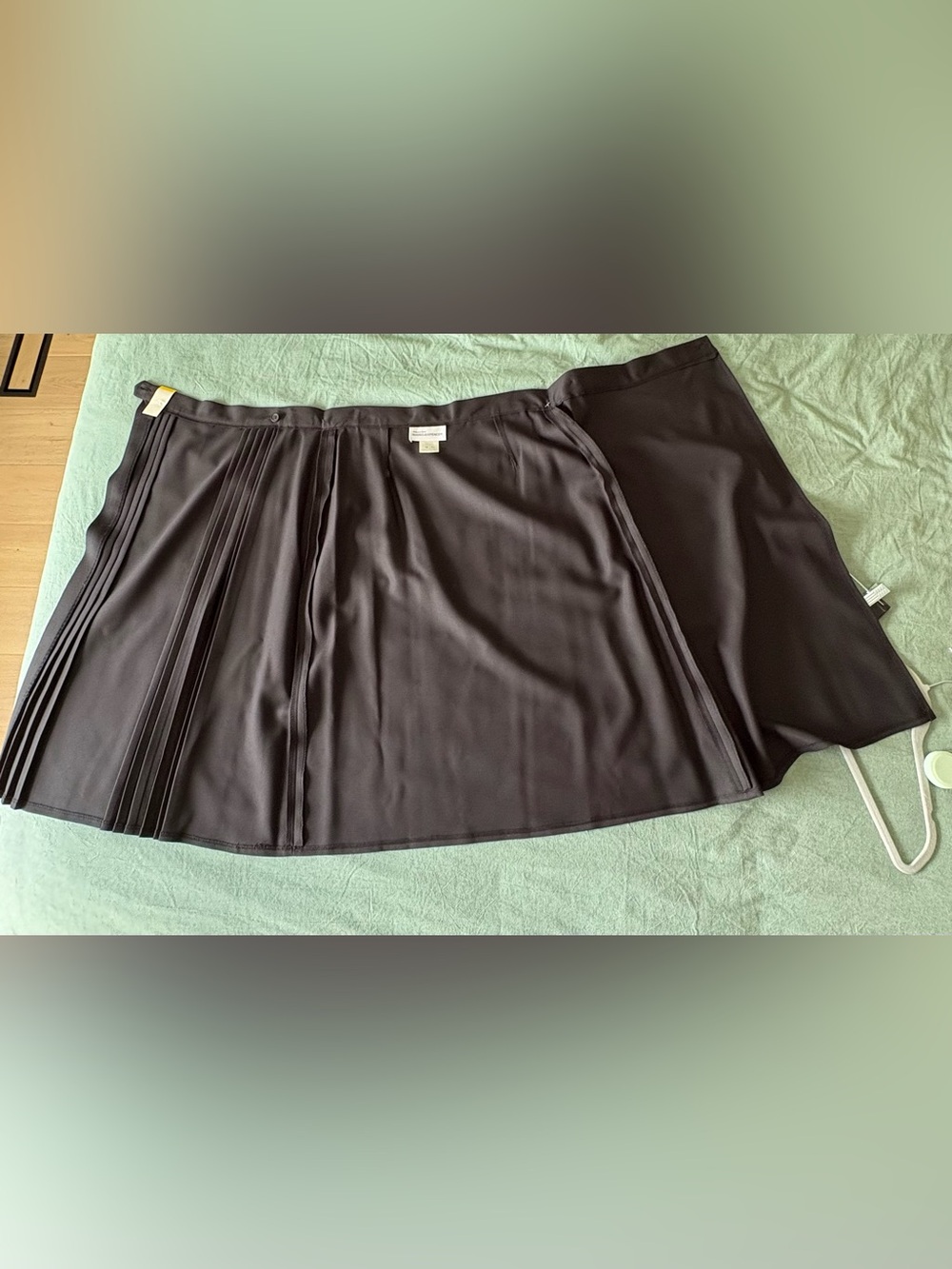 Vintage St. Michael M&S Black Pleated Midi Skirt – UK 16 / US 12 – Made in Canad - Picture 10 of 14